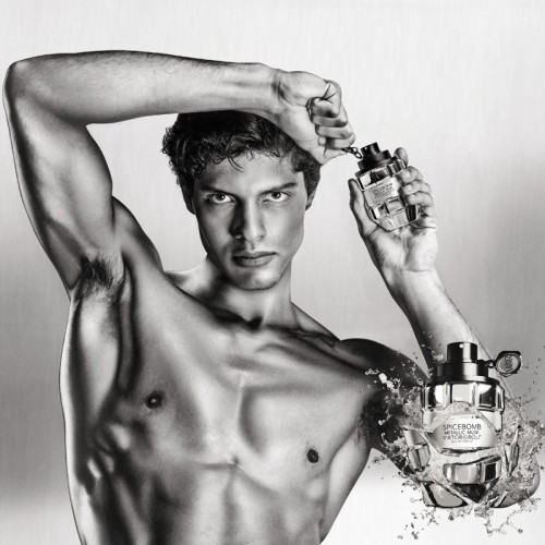 VIKTOR & ROLF Spicebomb Metallic Musk - Eau de Parfum VIKTOR & ROLF Spicebomb Metallic Musk - Eau de Parfum